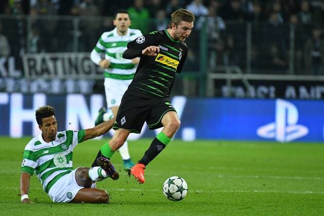 GER, Borussia Mönchengladbach (GER) vs. Celtic Glasgow (SCO) 01.11.2016, Borussia Park , Moenchengladbach , CL, Gruppe C, 4. Spieltag, GER, Borussia Mönchengladbach (GER) vs. Celtic Glasgow (SCO) im Bild: Zweikampf Christoph Kramer (Gladbach 6), Foto © nordphoto Meuter nordphotox xMeuter