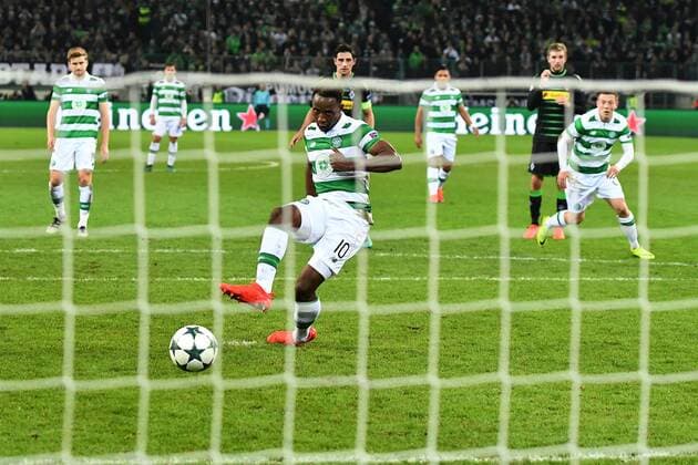 GER, Borussia Mönchengladbach (GER) vs. Celtic Glasgow (SCO) 01.11.2016, Borussia Park , Moenchengladbach , CL, Gruppe C, 4. Spieltag, GER, Borussia Mönchengladbach (GER) vs. Celtic Glasgow (SCO) im Bild: elfmeter für Celtic MOUSSA DEMBÉLÉ (Glasgow 10), schießt das Tor Foto © nordphoto Meuter nordphotox xMeuter
