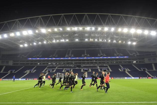 Illustration picture showing the players of Club Brugge FOOTBALL : Club Bruges KV - Conference de presse et entrainement - Ligue des Champions - Porto - 01 11 2016 Photonews Panoramic  665586651