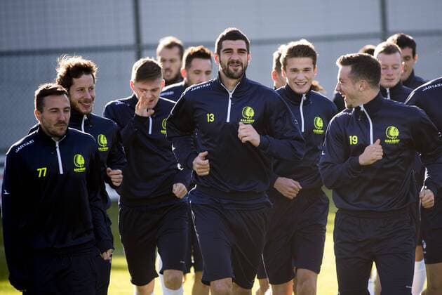 Gent s Danijel Milicevic, Gent s Stefan Mitrovic and Gent s Brecht Dejaegere pictured in action during a training session of Belgian soccer team KAA Gent, Wednesday 02 November 2016, in Gent. Tomorrow Gent is playing Ukrainian club FC Shakhtar Donetsk in the fourth match of the group stage of the Europa League competition, in Group H. JASPERxJACOBS  x04970783x