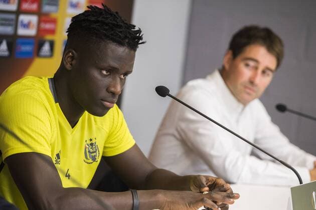 Anderlecht s Kara Mbodji and Anderlecht s head coach Rene Weiler pictured during a press conference PK Pressekonferenz of Belgian first league soccer team RSC Anderlecht, Wednesday 02 November 2016. Tomorrow Anderlecht is playing the fourth game of the group stage of the Europa League competition against German club 1. FSV Mainz 05, in the group C. LAURIExDIEFFEMBACQ  x04970990x