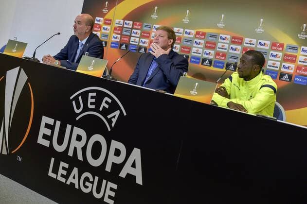 Hein Vanhaezebrouck FOOTBALL : Conference de presse La Gantoise - Ligue Europa - 02 11 2016 Photonews Panoramic 
