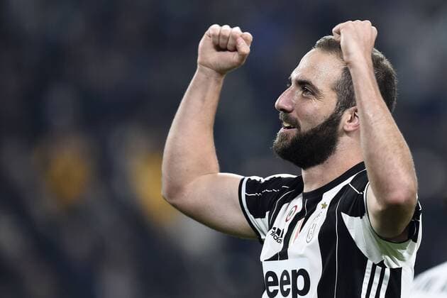 Fußball, CL, Juventus Turin - Olympique Lyon Champions League 2016 2017 Juventus Turin - Olympique Lyon Torjubel Gonzalo Higuain 