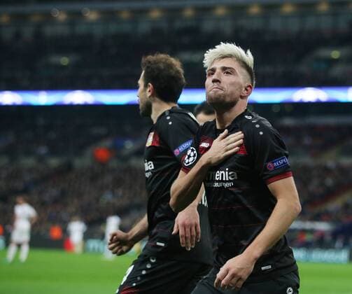 Bilder des Tages - SPORT Leverkusen s Kevin Kampl celebrates scoring his sides opening goal during the Tottenham Hotspur - Bayer Leverkusen Tottenham Hotspur - Bayer Leverkusen Champions League group E match at the Wembley Stadium, London. Picture date November 2nd, 2016 Pic David Klein Sportimage EDITORIAL USE ONLY. No use with unauthorised audio, video, data, fixture lists, club league logos or live services. Online in-match use limited to 120 images, no video emulation. No use in betting, games or single club league player publications.