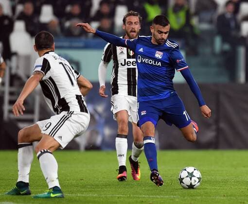 02.11.2016. Juventus Stadium, Turin, Italy. Champions League Football. Juventus versus Olympique Lyonnais. Rachid Ghezzal has a shot at goal xPierpaoloxPiciuccox  ActionPlus11806977