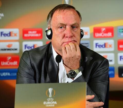 Fenerbahce s Dutch Coach Dick Advocaat attend a press conference PK Pressekonferenz following a training session in Istanbul, Turkey, 02 November 2016. Fenerbahce will face Manchester United ManU in a UEFA Europa League Group a match on 03 November 2016. 
