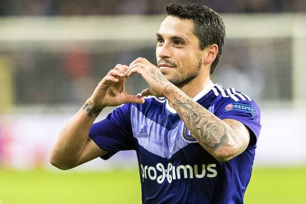 Anderlecht s Nicolae-Claudiu Stanciu celebrates after scoring during a soccer game between Belgian team RSC Anderlecht and German club 1. FSV Mainz 05, Thursday 03 November 2016 in Brussels, the fourth game of the group stage of the Europa League competition in the group C. LAURIExDIEFFEMBACQ  x04971686x