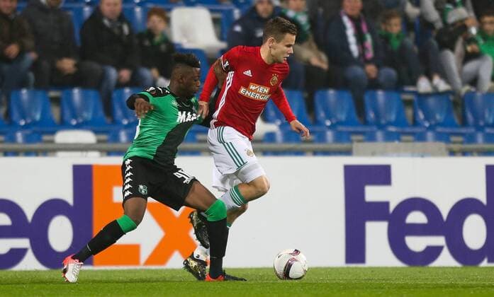 SOCCER - EL, Sassuolo vs Rapid REGGIO EMILIA,ITALY,03.NOV.16 - SOCCER - UEFA Europa League, group stage, US Sassuolo Calcio vs SK Rapid Wien. Image shows Claud Adjapong (Sassuolo) and Louis Schaub (Rapid). Keywords: Wien Energie. GEPAxpictures xPhilippxBrem