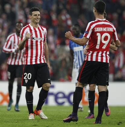 DAVID S. BUSTAMANTE 03 11 2016 BILBAO PAIS VASCO Partido de la 4 Jornada de la Fase de Grupos de la Uefa Europa League entre el Athletic de Bilbao y el KRC Genk en el Estadio de San Mames. Celebracion del quinto gol de Aritz Aduriz FC Sevilla vs Dynamo Kiew - Football Champions League  xDAVIDxS.xBUSTAMANTEx xx
