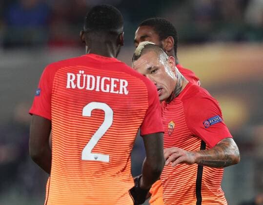 SOCCER - EL, A.Wien vs Roma VIENNA,AUSTRIA,03.NOV.16 - SOCCER - UEFA Europa League, group stage, FK Austria Wien vs AS Roma. Image shows the rejoicing of Antonio Ruediger and Radja Nainggolan (Roma). GEPAxpictures xChristianxOrt