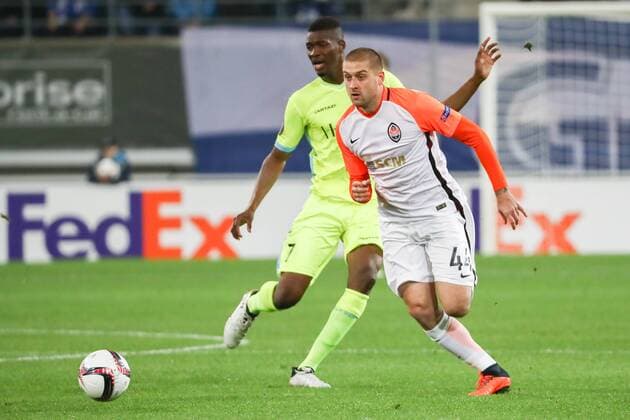 Shakhtar Donetsk s defender Yaroslav Rakitskiy and Gent s Kalifa Coulibaly fight for the ball during a soccer game between Belgian team KAA Gent and Ukrainian club FC Shakhtar Donetsk, in Gent Thursday 03 November 2016, the fourth match of the group stage of the Europa League competition in Group H. KURTxDESPLENTER  x04971948x