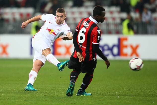 SOCCER - EL, Nice vs RBS NICE,FRANCE,03.NOV.16 - SOCCER - UEFA Europa League, group stage, OGC Nice vs Red Bull Salzburg. Image shows Josip Radosevic (RBS) and Jean Michel Seri (Nice). GEPAxpictures xFelixxRoittner