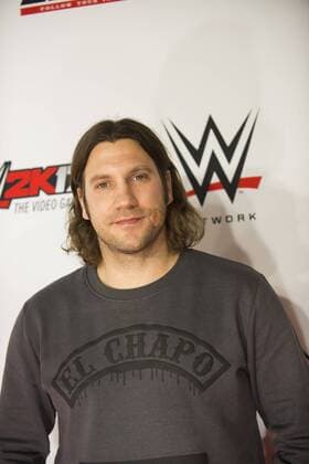 WWE live roter Teppich , 03.11.16 in der Olympiahalle München im Bild: THORSTEN FRINGS (FUSSBALLPROFI)