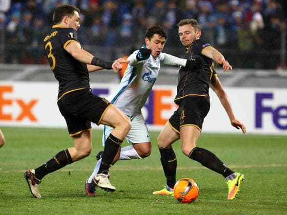November 03, Russia, St. Petersburg. UEFA Europa League 2016 17- FC Zenit vs FC Dundalk. Player of FC Zenit Juliano (7 in white). AlexanderxKulebyakin 