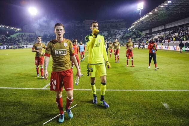Standard s Corentin Fiore and Standard s goalkeeper Guillaume Hubert celebrate after winning a soccer game between Greek club Panathinaikos F.C. and Belgian team Standard de Liege in Athens, Greece, Thursday 03 November 2016, the fourth game of the group stage of the Europa League competition in Group G. NICOLASxLAMBERT  x04972122x