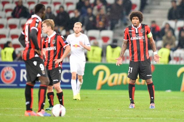 31 DANTE (nice) - DECEPTION - COLERE FOOTBALL : Nice vs Red Bull Salzburg - Ligue Europa - 03 11 2016 AnthonyBIBARD FEP Panoramic 