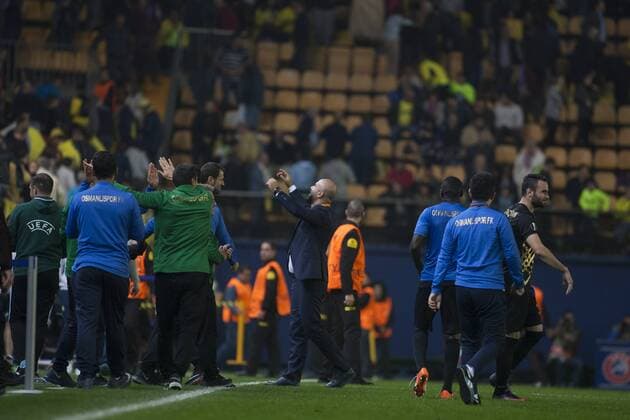 Vila-real, ESPANA - NOVIEMBRE 2016: Celebracion victoria final Osmanlispor partido correspondiente a la UEFA Europa League entre el Villarreal CF y Osmanlispor disputado en el Estadio El Madrigal. FC Sevilla vs Dynamo Kiew - Football Champions League  xx xx