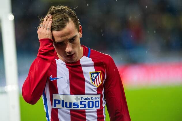 Bilder des Tages - SPORT November 5, 2016 - San Sebastian, Spain, Spain - Griezmann of Atletico Madrid during the Spanish league football match between Real Sociedad and Atletico Madrid at the Anoeta Stadium in San Sebastian on 5 November, 2016 Real Sociedad de Futbol v Atletico Madrid - La Liga  - ZUMAn230 20161105_zaa_n230_107