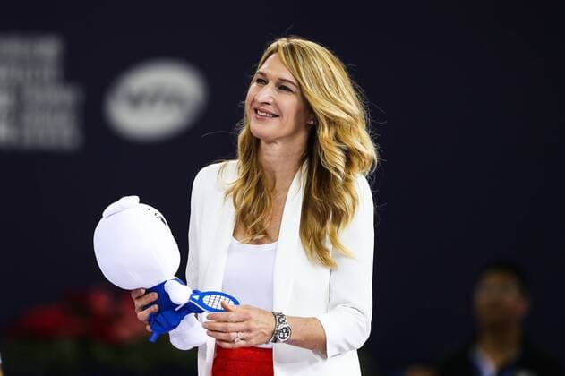 ZHUHAI, CHINA - NOVEMBER 06: German former tennis player Steffi Graf attends the award ceremony after the women s singles final match between Petra Kvitova of the Czech Republic and Elina Svitolina of Ukraine on Day six of the 2016 WTA Tennis Damen Elite Trophy Zhuhai at Zhuhai Hengqin International Tennis Centre on November 6, 2016 in Zhuhai, Guangdong Province of China.  CFP495078598 