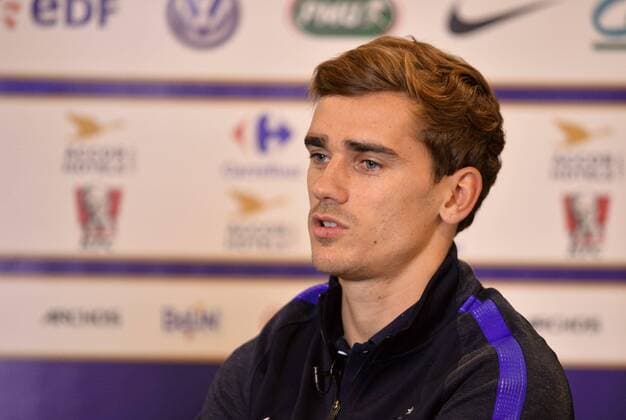 Antoine Griezmann FOOTBALL : PK - Nationalteam Frankreich - 07 11 2016 AnthonyBIBARD FEP Panoramic 