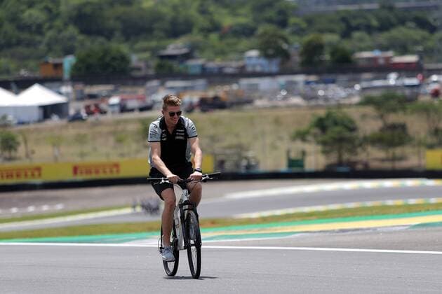 Brazilian Grand Prix, Sao Paulo 10 - 13 November 2016 10.11.2016 - Nico Hulkenberg (GER) Sahara Force India F1 VJM09 