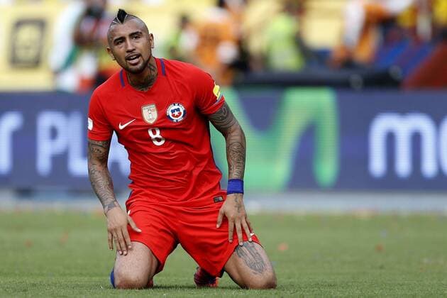 Football, Colombia vs Chile. Chile s player Arturo Vidal gestures during the World Cup Russia 2018 qualification match against Colombia at the Metropolitan stadium in Barranquilla, Colombia. 10 11 2016 Colombia vs Chile 
