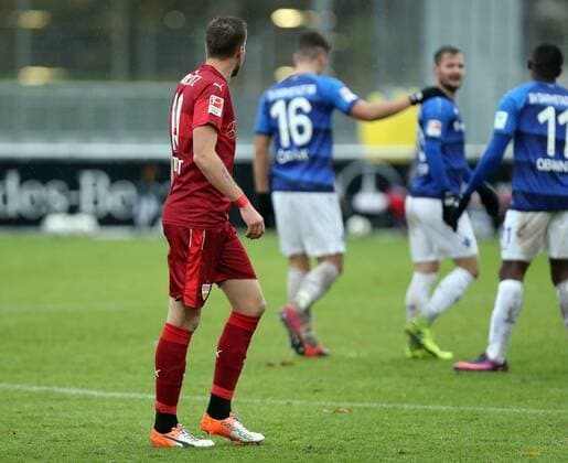 VfB Stuttgart - SV Darmstadt 98 Deutschland, Stuttgart, 11.11.2016, Fussball, 2. Bundesliga, Saison 2016 2017, Testspiel, VfB Stuttgart - SV Darmstadt 98: v.l. Kevin Großkreutz (VfB Stuttgart), Marcel Heller (SV Darmstadt 98).
