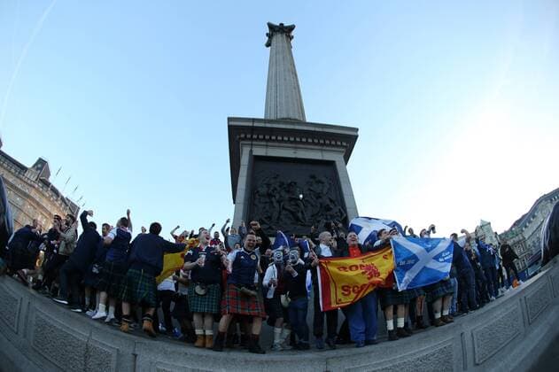 Scotland fans defend on Trafalgar Square before the FIFA World Cup WM Weltmeisterschaft Fussball Qualifying Group F match at Wembley Stadium, London. Picture date: November 11th, 2016. Pic David Klein Sportimage EDITORIAL USE ONLY. No use with unauthorised audio, video, data, fixture lists, club league logos or live services. Online in-match use limited to 120 images, no video emulation. No use in betting, games or single club league player publications.