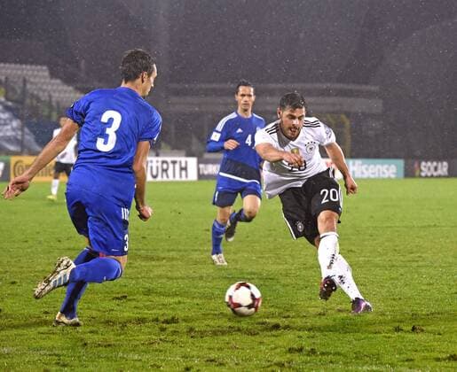 11.11.2016, Fussball WM-Qualifikation Europa, 4. Spieltag Gruppe C, Republik San Marino - Deutschland, im Stadio Olimpico in Serravalle, San Marino. re: Kevin Volland (Deutschland) erzielt das Tor zum 0:8. 