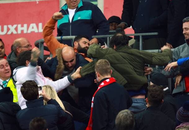 England v Scotland - FIFA World Cup WM Weltmeisterschaft Fussball 2018 Qualifier . . London, UK . . 11.11.2016 Fighting broke out amongst some England supporters, leaving one man covered in blood. 