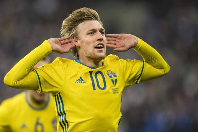 161111 Sveriges Emil Forsberg jublar efter sitt 0-1 mal Frankreich - Schweden Nationalteam Länderspiel WM Quali Paris  Copyright: PETTERxARVIDSON BB161111PA139