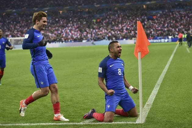 joie des joueurs de la France apres le but de Dimitri Payet (France) FOOTBALL : Frankreich - Schweden Nationalteam Länderspiel - Eliminatoires CM2018 - Paris - 11 11 2016 JBAutissier Panoramic 