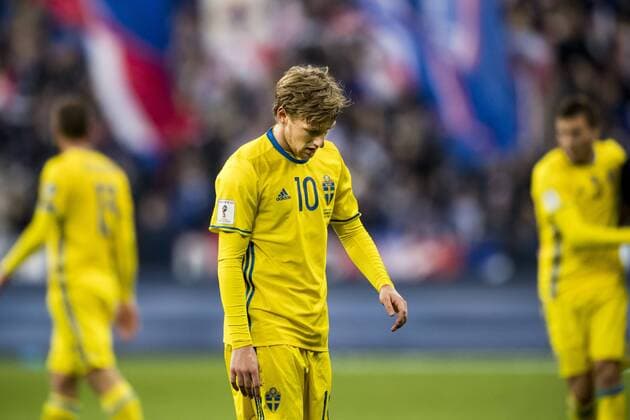 161111 Sveriges Emil Forsberg deppar Frankreich - Schweden Nationalteam Länderspiel WM Quali Paris.  Copyright: PETTERxARVIDSON BB161111PA161
