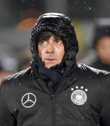 11.11.2016, Fussball WM-Qualifikation Europa, 4. Spieltag Gruppe C, Republik San Marino - Deutschland, im Stadio Olimpico in Serravalle, San Marino. Trainer Joachim Löw (Deutschland) 