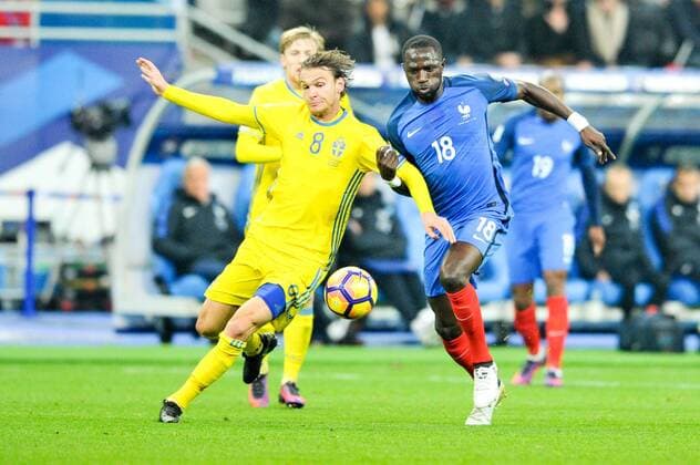08 Albin Ekdal (fra) - 18 MOUSSA SISSOKO (fra) FOOTBALL : Frankreich - Schweden Nationalteam Länderspiel - WM Quali - 11 11 2016 FEP Panoramic 