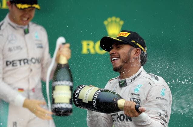 Grande Pr?mio do Brasil de F?rmula 1 2016 SÃO PAULO, SP - 13.11.2016: GRANDE PRÊMIO DO BRASIL DE FÓRMULA 1 2016 - Lewis Hamilton (GBR) Mercedes AMG Petronas F1 Team celebrates Vitório alongside Nico Rosberg (GER) during the Brazil Grand Prix Formula 1 in 2016 held at the Interlagos Circuit on Sunday. (Photo: Rodolfo Buhrer La Imagem Fotoarena) x1229640x  RodolfoxBuhrer