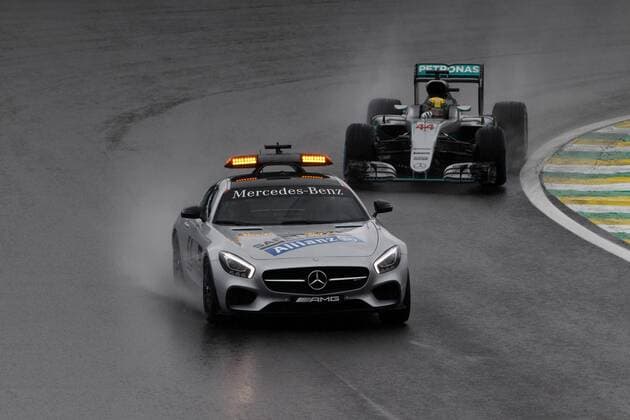 Brazilian Grand Prix, Sao Paulo 10 - 13 November 2016 13.11.2016 - Race, The Safety car and Lewis Hamilton (GBR) Mercedes AMG F1 W07 Hybrid 
