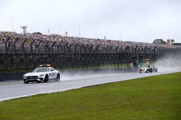Brazilian Grand Prix, Sao Paulo 10 - 13 November 2016 13.11.2016 - Race, The Safety car and Lewis Hamilton (GBR) Mercedes AMG F1 W07 Hybrid 