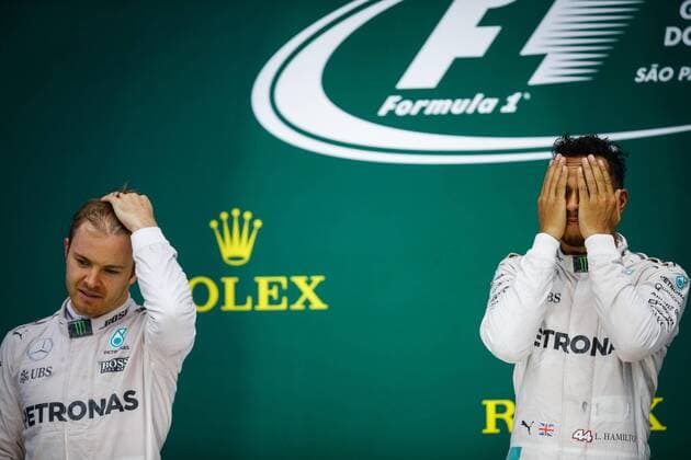 British driver Lewis Hamilton (R) and German Nico Rosberg, both from Mercedes, at the podium after qualifying first and second position respectively at Brazil s Formula One Grand Prix at Interlagos race track in Sao Paulo, Brazil, 13 November 2016. BRAZIL S FORMULA ONE GRAND PRIX !ACHTUNG: NUR REDAKTIONELLE NUTZUNG!  SAO001 20161113-636146702228259655