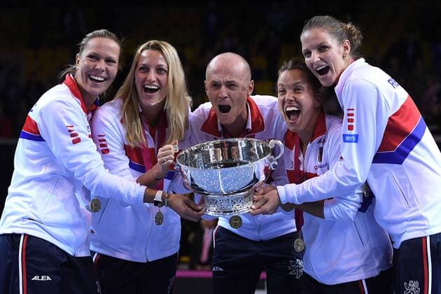 Themen der Woche Bilder des Tages - SPORT Barbora Strycova (CZE) Lucie Hradecka (CZE) Karolina Pliskova (CZE) Petra Kvitova (CZE) Pala Petr (CZE) TENNIS : Finale Fed Cup (FedCup) - FRA vs CZE - 13 11 16 VirginieBouyer 