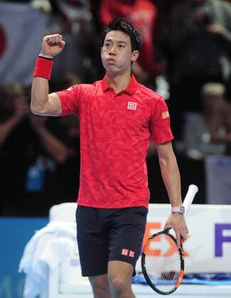 Bilder des Tages - SPORT Tennis - 2016 ATP Tennis Herren World Tour Finals at The O2 - Day Two Group John McEnroe Singles: Stan Wawrinka (Switzerland) vs. Kei Nishikori (Japan) Kei Nishikori of Japan celebrates after his win COLORSPORT ANDREW COWIE 