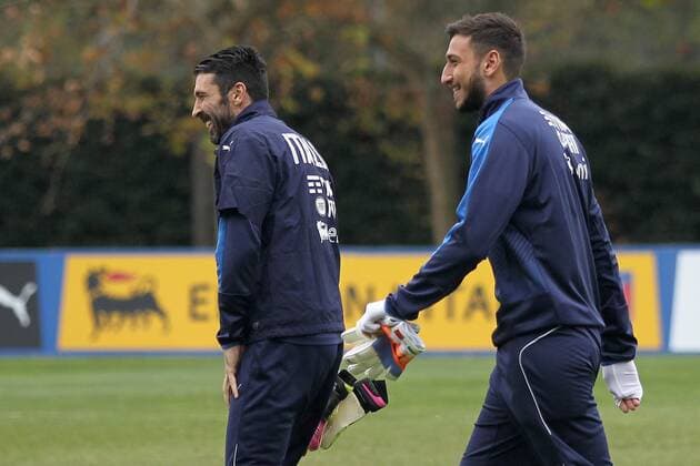 Bilder des Tages - SPORT Fußball, Nationalteam Italien Training GIANLUIGI BUFFON, GIANLUIGI DONNARUMMA friendly match ITALIA-GERMANY ALLENAMENTO 14-11-2016