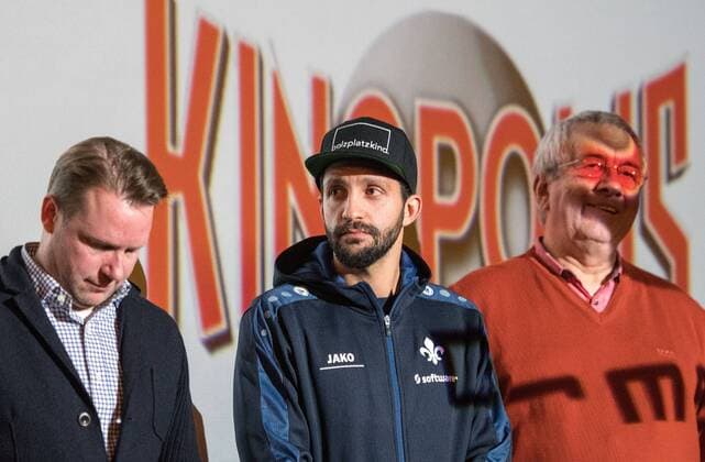 14.11.2016, xfux, Fussball 1.Bundesliga, SV Darmstadt 98 Kinopremiere 90 Minuten 98 im Kinopolis in Darmstadt, emspor emonline deloka, v.l. Aytac Sulu (SV Darmstadt 98) Darmstadt