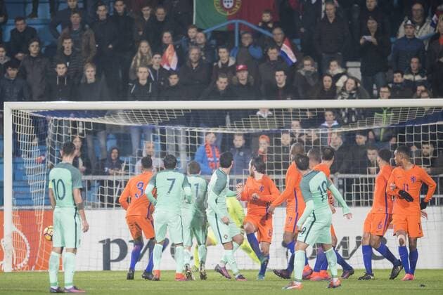 Fußball, U21 EM Quali, Niederlande - Portugal Iuri Medeiros of Portugal U21 U 21 scoresduring the friendly match between Netherlands U21 and Portugal U21 on November 15, 2016 at the Vijverberg in Doetinchem, The Netherlands. Netherlands U21 v Portugal U21 Friendly match 2016 2017 xVIxGerritxvanxKeulenxIVx 6585932