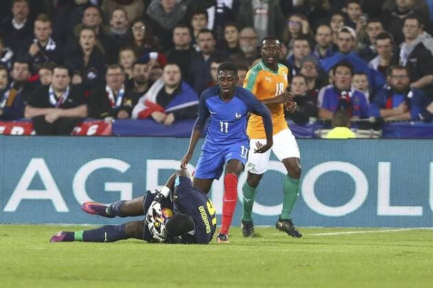 Sylvain Gbohouo (Elfenbeinküste) vs Ousmane Dembele (France) Fußball : Nationalteam - Frankreich vs Elfenbeinküste - Testspiel - - 15 11 2016 GwendolineLeGoff Panoramic 