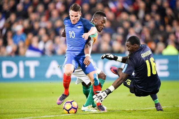 10 KEVIN GAMEIRO (fra) - 04 Lamine Kone (civ) - 16 Sylvain Gbohouo (civ) FOOTBALL : Frankreich - Elfenbeinküste Nationalteam Länderspiel - Testspiel - 15 11 2016 AnthonyBIBARD FEPx 