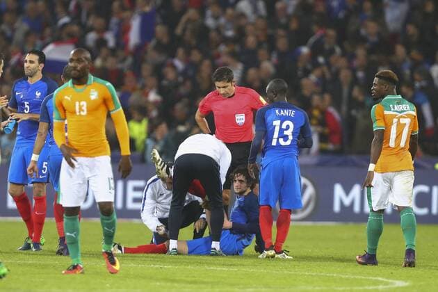 Adrien Rabiot (France) blesse FOOTBALL : Frankreich - Elfenbeinküste Nationalteam Länderspiel - Testspiel - 15 11 2016 GwendolineLeGoffx 