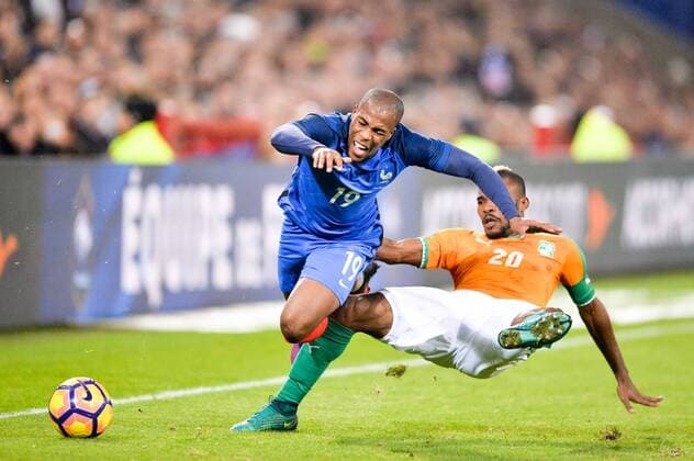Themen der Woche - SPORT Bilder des Tages - SPORT 19 DJIBRIL SIDIBE (fra) - FAUTE FOOTBALL : Frankreich - Elfenbeinküste Nationalteam Länderspiel - Testspiel - 15 11 2016 AnthonyBIBARD FEPx 