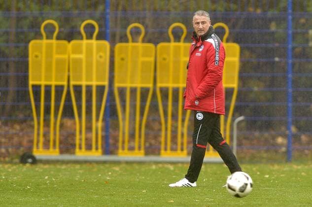15-11-2016 pmk MY143280 Fussball Herren 2.Bundesliga Saison 2016 2017 Arminia Bielefeld Neuer Trainer Training Juergen KRAMNY -Trainer- Bielefeld