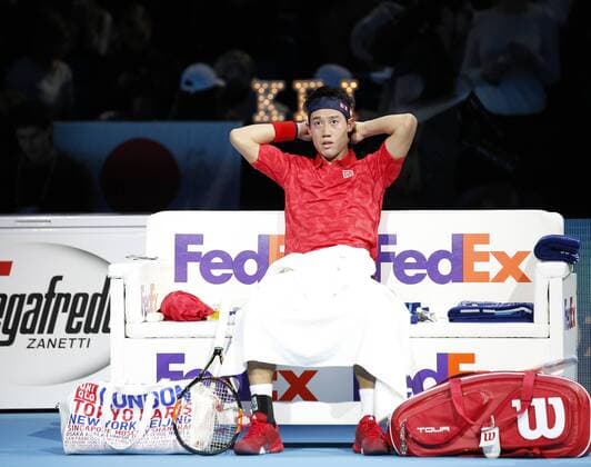 Bilder des Tages - SPORT 16.11.2016. The O2, London, England. ATP Tennis Herren Tour Tennis Finals, Day Four. Andy Murray (GBR) defeats Kei Nishikori (JPN) by a score of 6-7, 6-4, 6-4 during Day 4 at Barclays ATP World Tour Finals from the O2 Arena. xHongboxChenx  ActionPlus11810311